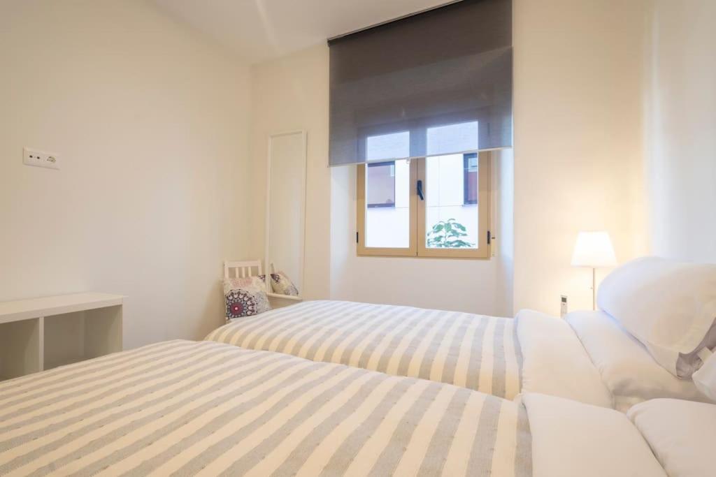 Hogar Del Lirio Appartement Granada Buitenkant foto