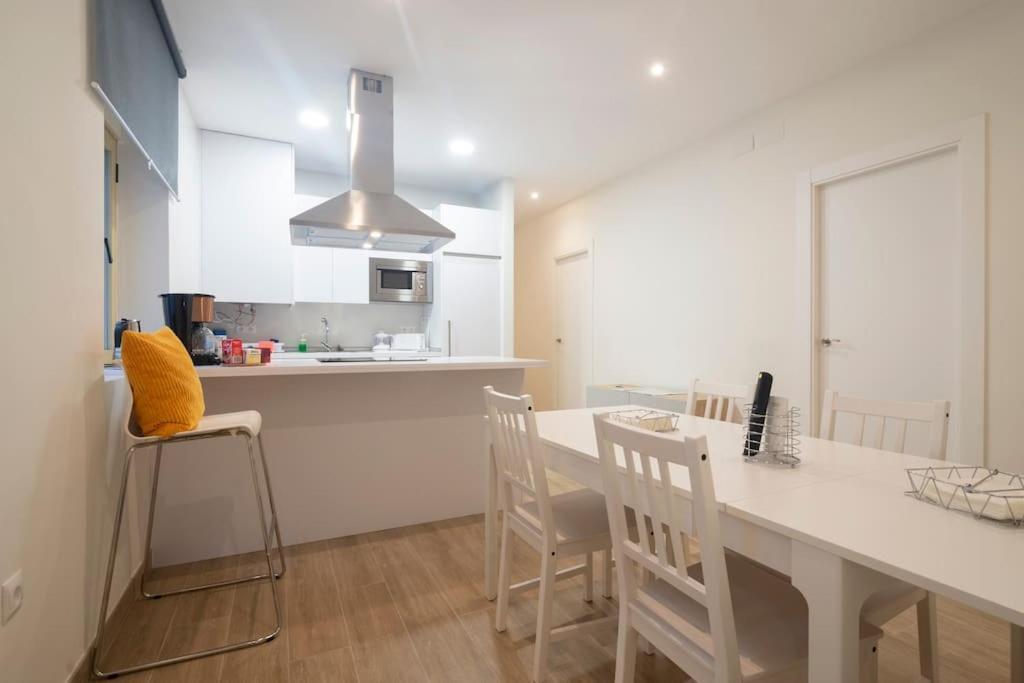 Hogar Del Lirio Appartement Granada Buitenkant foto